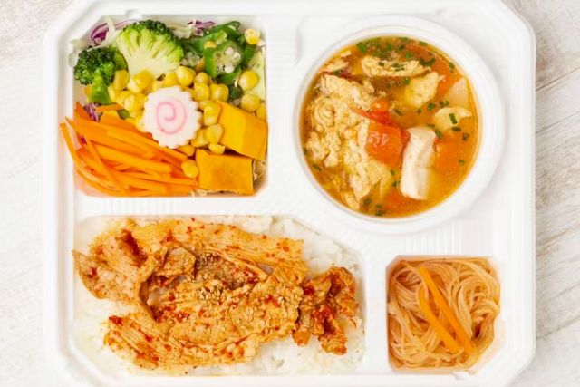 焼肉吉江薬膳食堂-【大豪快】彩り豊かで野菜玉子豆腐煮込み＆豚バラ甘辛ダレ焼肉