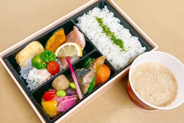 鎌倉自然堂-自然薯麦とろ膳（焼き魚）