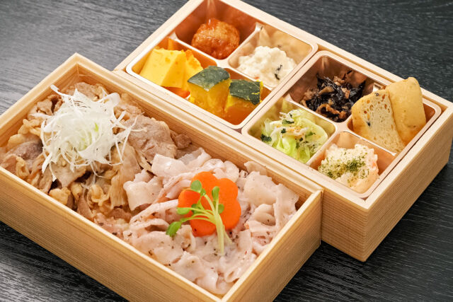 うなぎと肉 うな心（名古屋店）-特選牛カルビ炙り焼きと梅豚しゃぶ重御膳