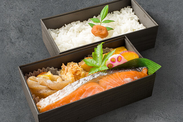 魚匠 正（まさ）（東京店）-鮭と鶏塩麹焼きの二段御膳