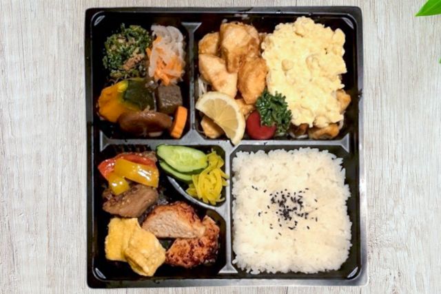 鶏屋いちごいちえ上本町-焼き鳥屋さんのチキン南蛮弁当