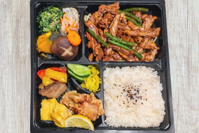 鶏屋いちごいちえ上本町-焼き鳥屋さんのせせりのタレ焼き弁当