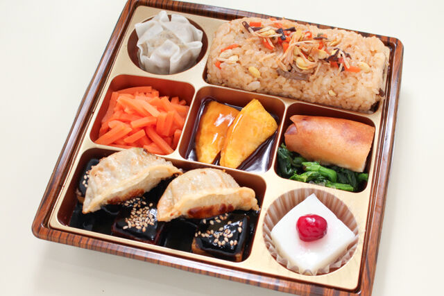 創作中華 茶荼味-【寿】揚げ餃子〜回鍋肉仕立て〜［中華風まぜご飯］