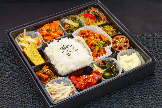 オンマの心-ハンジョンシク（韓定食）豚肉ピリ辛炒め弁当