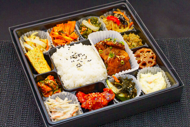 オンマの心-ハンジョンシク（韓定食）豚カルビ弁当
