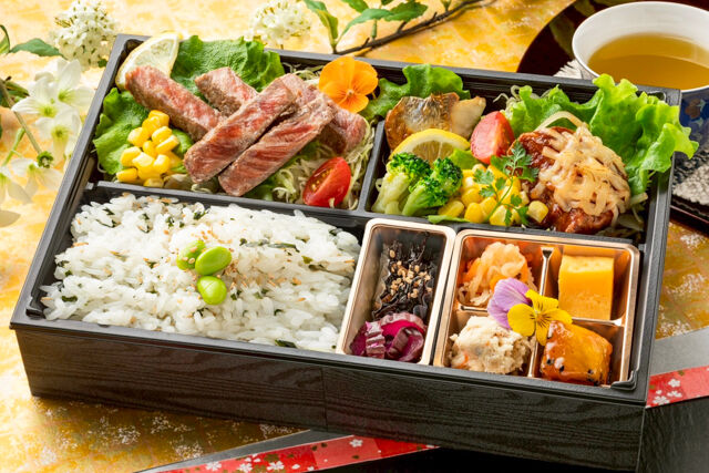 とやま弁当（滋賀店）-翔～特製牛ステーキとチーズハンバーグ～（わかめご飯）