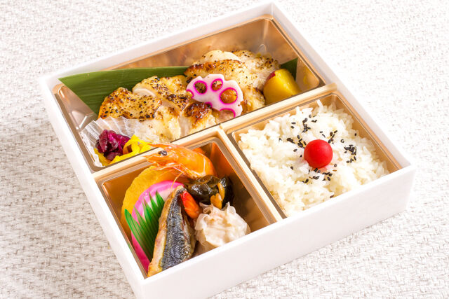 HARUの仕出し屋さん-鶏の塩麹焼き弁当