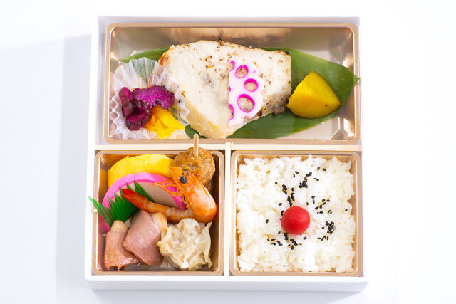 HARUの仕出し屋さん-季節魚の西京焼き弁当
