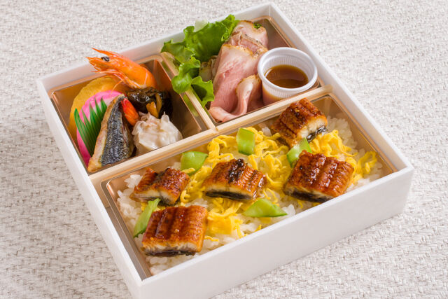 HARUの仕出し屋さん-うなぎちらしとローストポーク弁当