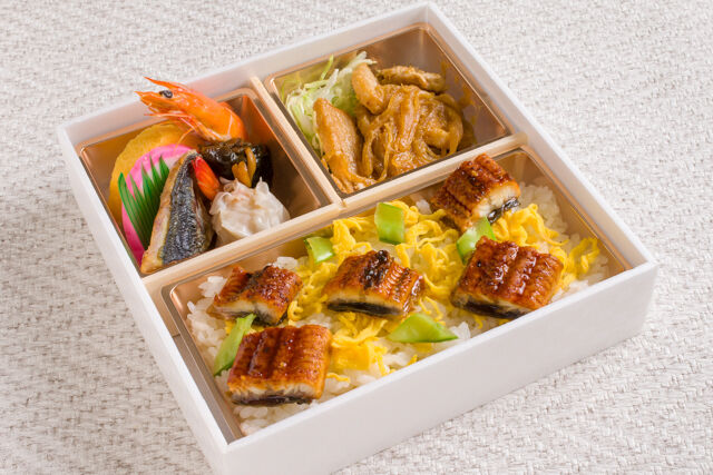 HARUの仕出し屋さん-うなぎちらしと豚生姜焼き弁当