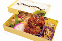 だぶるめいん-油淋鶏（鶏の薬味ソース掛け）×豚の生姜焼き弁当