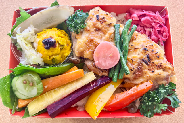 ビストロ食堂シェノリ-Misoグリルチキンと季節のピラフ