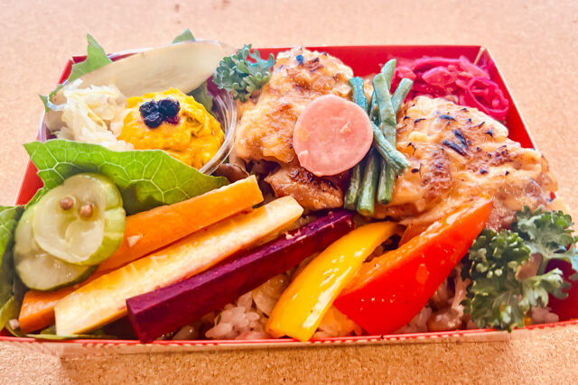 ビストロ食堂シェノリ-Misoグリルチキンと季節のピラフ