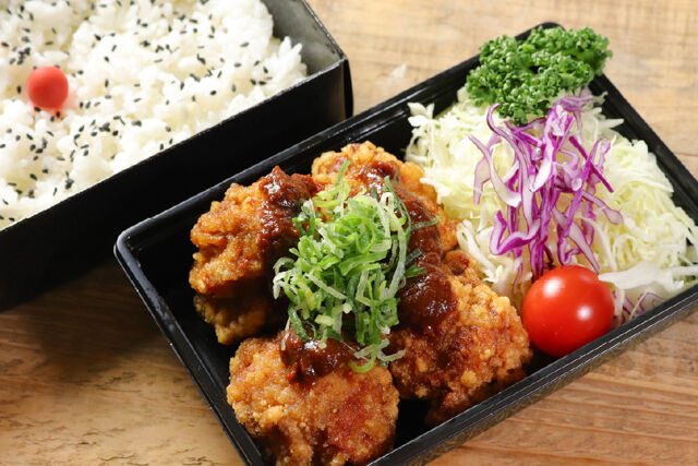 中津唐揚げ おお丘-中津ねぎ味噌唐揚げ弁当