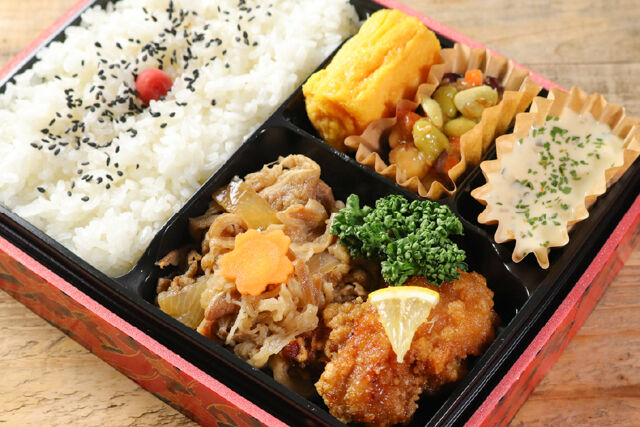 中津唐揚げ おお丘-湯布院【牛すき焼き】