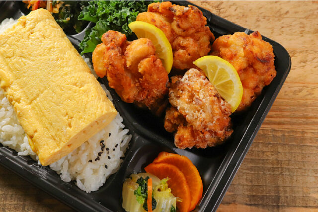 中津唐揚げ おお丘-【1日30食限定】だし巻き唐揚げ弁当