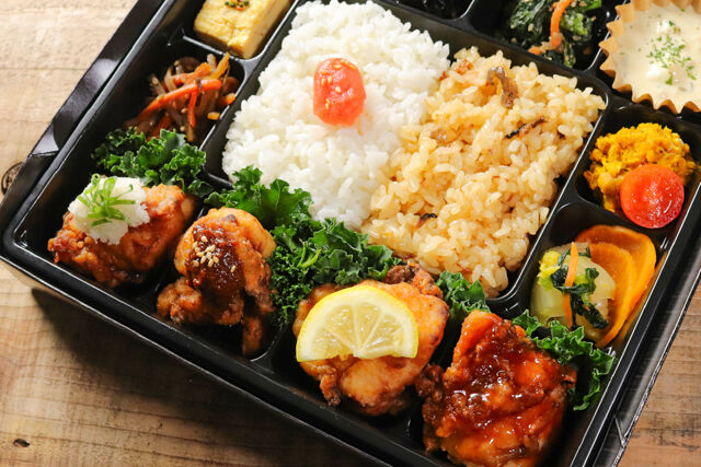 中津唐揚げ おお丘-おお丘食べ比べ幕の内弁当