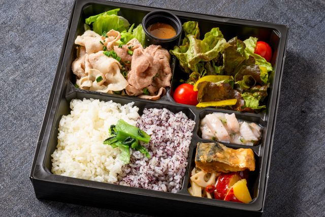 和食 四季ノ路-黒毛和牛バラ＆道産もち豚バラしゃぶしゃぶ合盛り御膳弁当