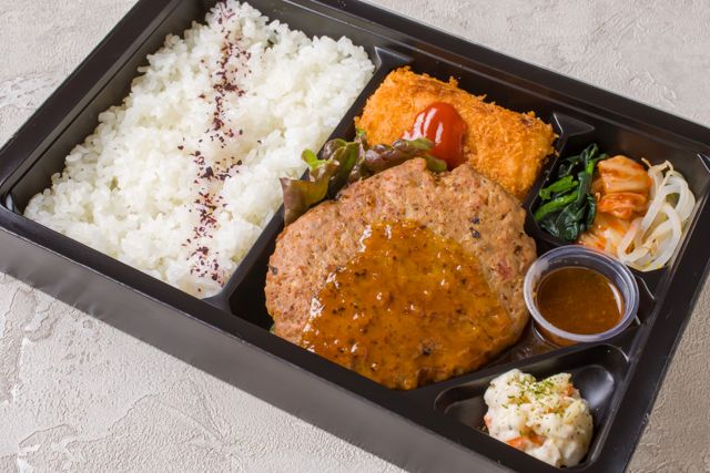 仕出し割烹みや-ハンバーグ＆紅ずわい蟹クリームコロッケ御膳