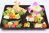 懐石料理佑和-懐石弁当 桃梅
