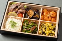 和洋肉膳たまさか-中華4種とXO醤ソースの牛ロースステーキ中華弁当 大連