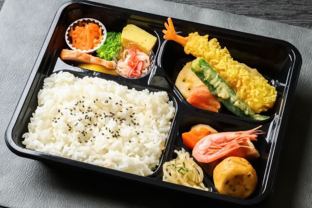 和洋肉膳たまさか-海老天御膳