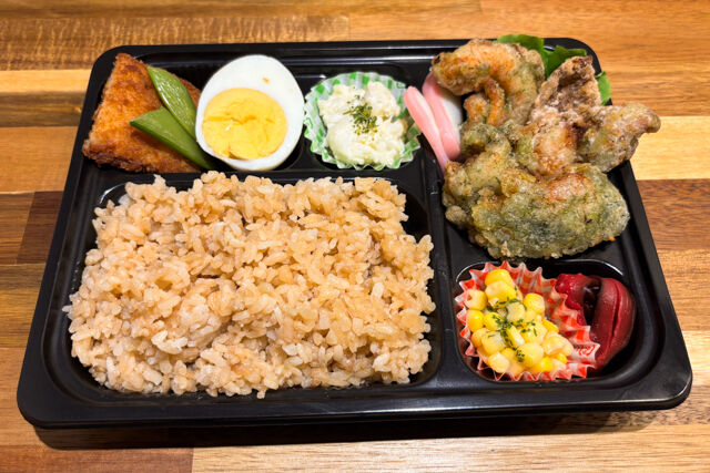香る仕出し屋 きど元帥-海香る塩唐揚げとさくらごはん弁当 ： 並 ～nami～
