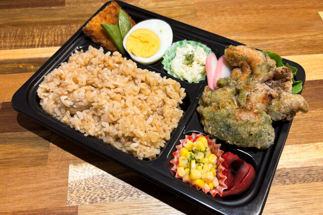 香る仕出し屋 きど元帥-海香る塩唐揚げとさくらごはん弁当 ： 並 ～nami～
