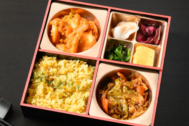 中華劉邦-エビチリと回鍋肉の炒飯弁当