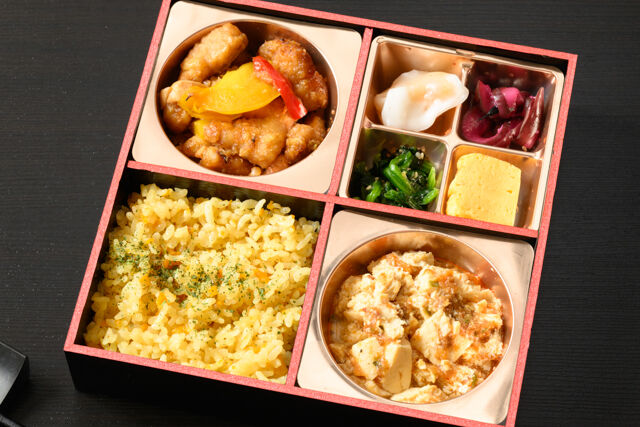 中華劉邦-麻婆豆腐と青椒肉絲の炒飯弁当