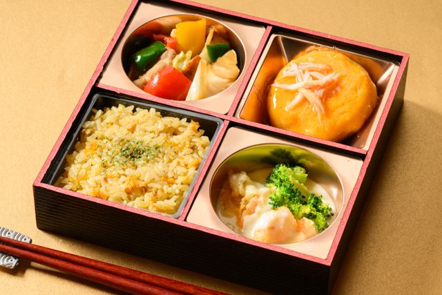 中華劉邦-エビマヨと回鍋肉の炒飯弁当