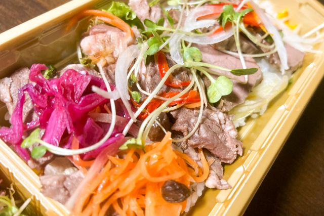 ビストロデリス-ビストロデリスの旨菜リブアイステーキ・ローストビーフ抱き合わせ重