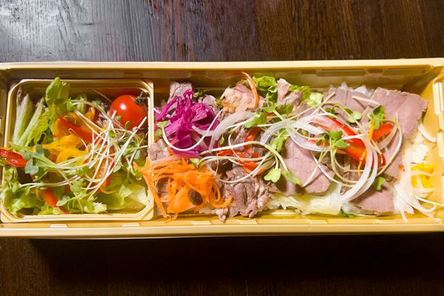 ビストロデリス-ビストロデリスの旨菜リブアイステーキ・ローストビーフ抱き合わせ重