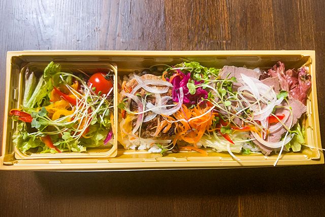 ビストロデリス-ビストロデリスの旨菜ローストビーフ・牛肉100％ハンバーグ抱き合わせ重