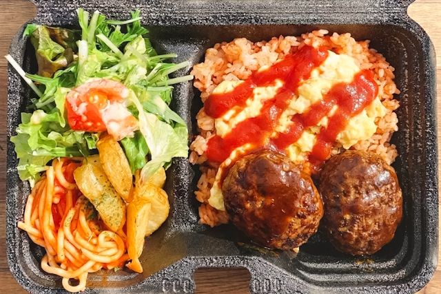 グランデリカ／早朝配達OK ロケ・イベントで人気の定番洋食弁当-【店長おススメ】ふんわり卵のオムライスと自家製デミグラスハンバーグ