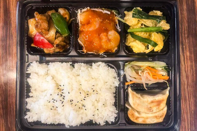 豆の家-中華弁当（ニラ玉子、エビチリ、回鍋肉）