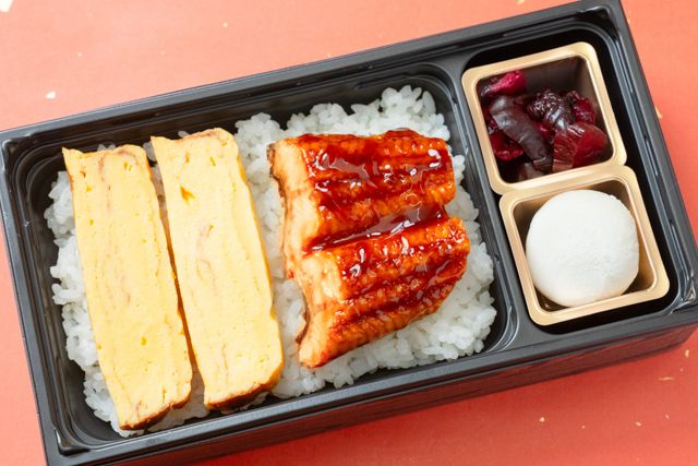 竈炊き 鰻治郎（千葉店）-うな玉重【吟】