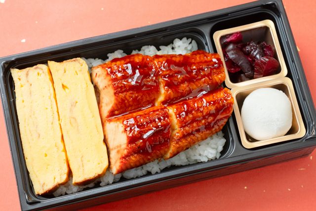 竈炊き 鰻治郎（埼玉店）-うな玉重【雅】