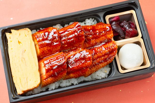 竈炊き 鰻治郎（埼玉店）-うな玉重【匠】