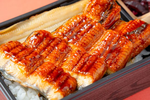 竈炊き 鰻治郎（埼玉店）-うなぎと穴子1本重【匠】