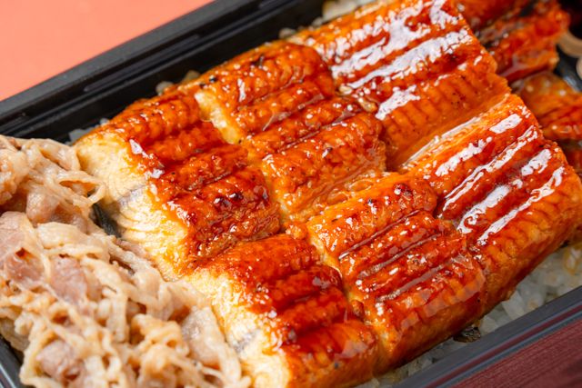 竈炊き 鰻治郎（埼玉店）-うなぎと牛すき重【匠】