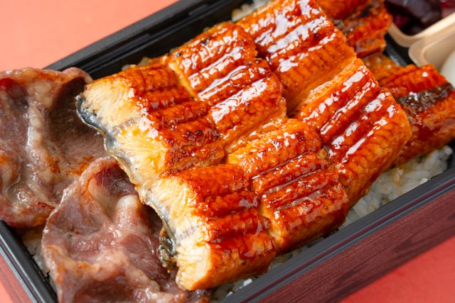 竈炊き 鰻治郎（埼玉店）-うなぎと牛タン重【雅】