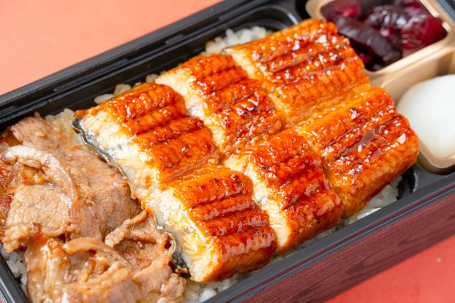 竈炊き 鰻治郎（埼玉店）-うなぎと牛カルビ焼重【雅】