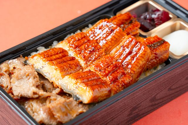 竈炊き 鰻治郎（埼玉店）-うなぎと牛カルビ焼重【匠】