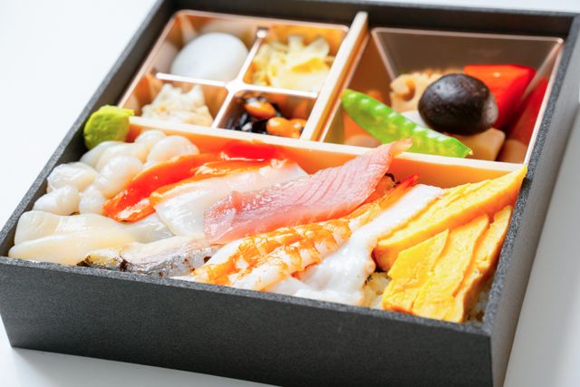 美味旬彩 清翠楼（千葉店）-海鮮ちらし弁当