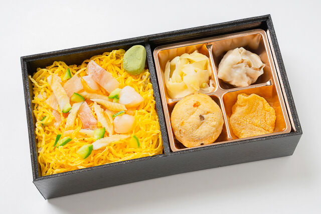 伝統江戸前赤酢寿司 築地魚蔵（千葉店）-【熨斗対応可】華ちらし弁当