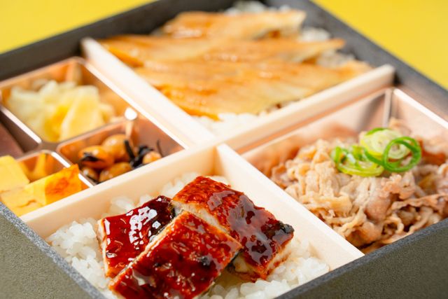 スタミナ満点問屋 うな蔵（埼玉店）-鰻と穴子と牛カルビやきのスタミナ満点弁当