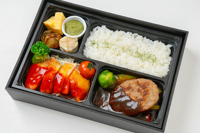 Chart Grill【チャートグリル】（埼玉店）-ハンバーグとグリルチキン弁当