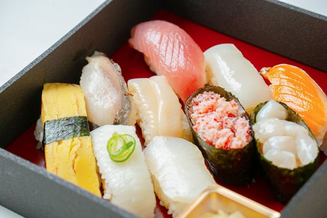 初代伝承 赤酢のシャリ 鮨むらさき（千葉店）-【熨斗対応可】初月