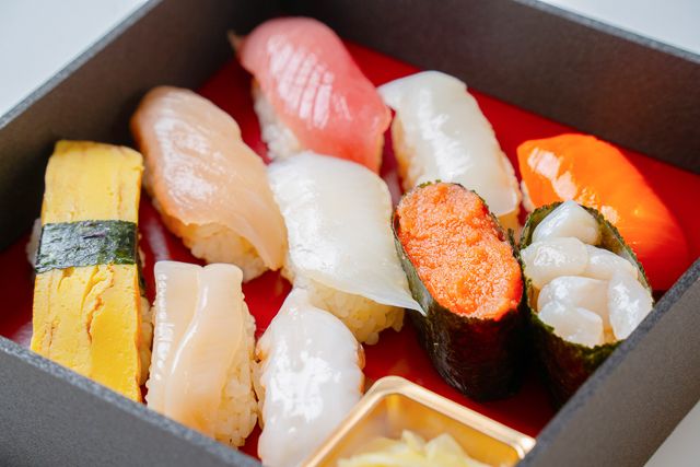 初代伝承 赤酢のシャリ 鮨むらさき（埼玉店）-【熨斗対応可】涼月